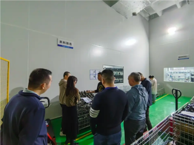 橙柚青攜手客戶共探雨翔再制造工廠，深化技術進出口合作共謀發展